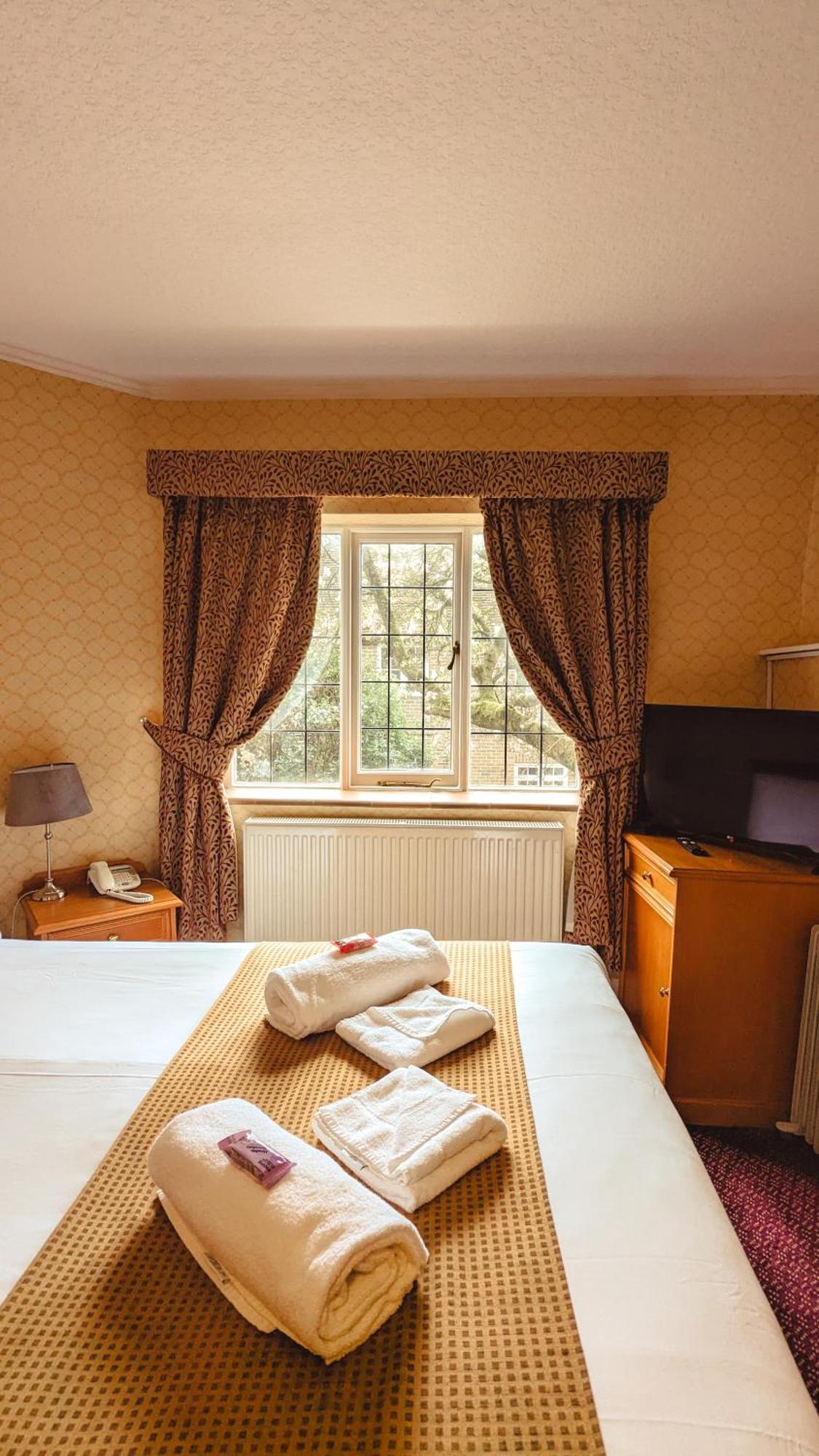 Howfield Manor Hotel Canterbury Kültér fotó