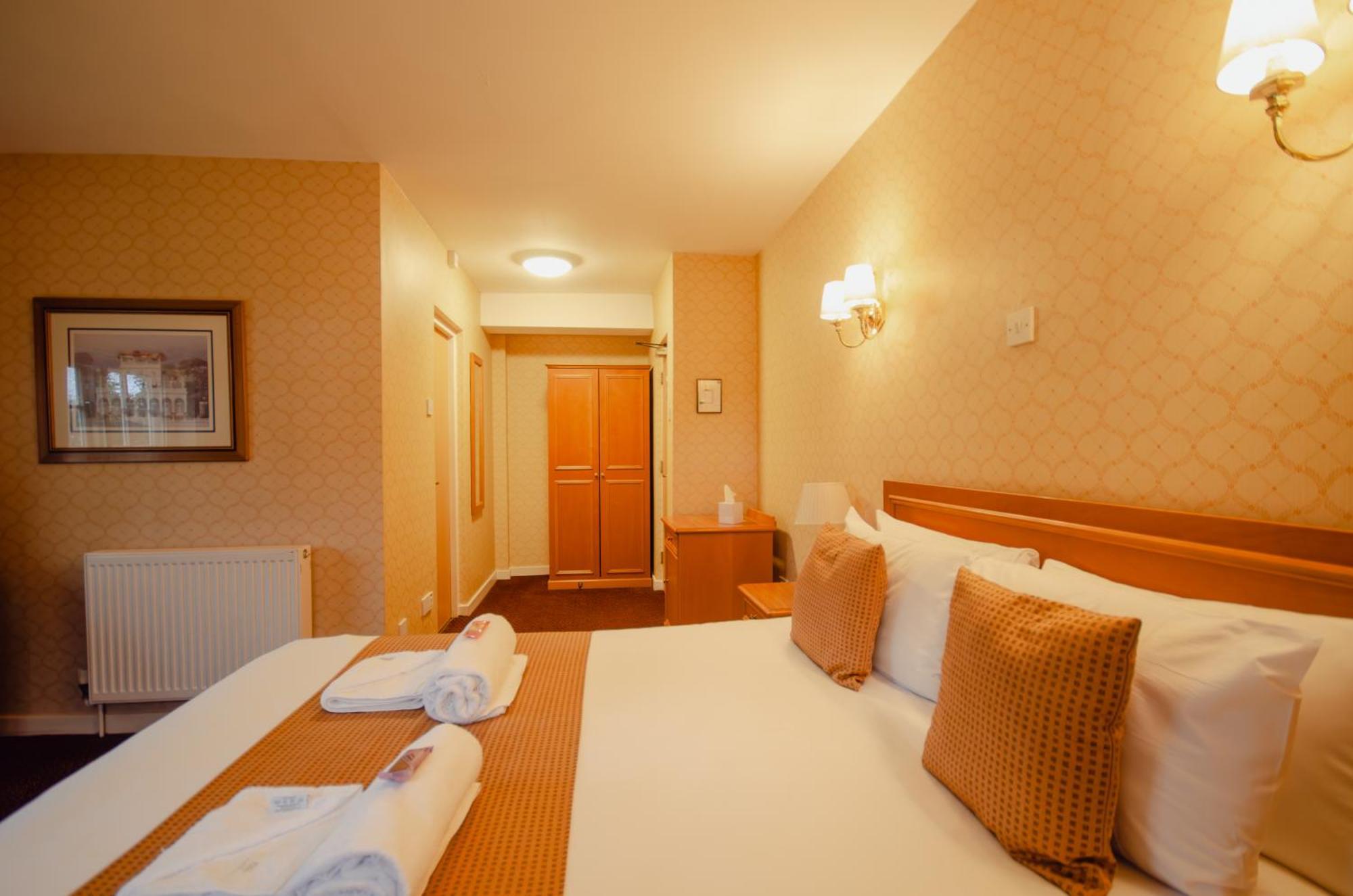 Howfield Manor Hotel Canterbury Kültér fotó
