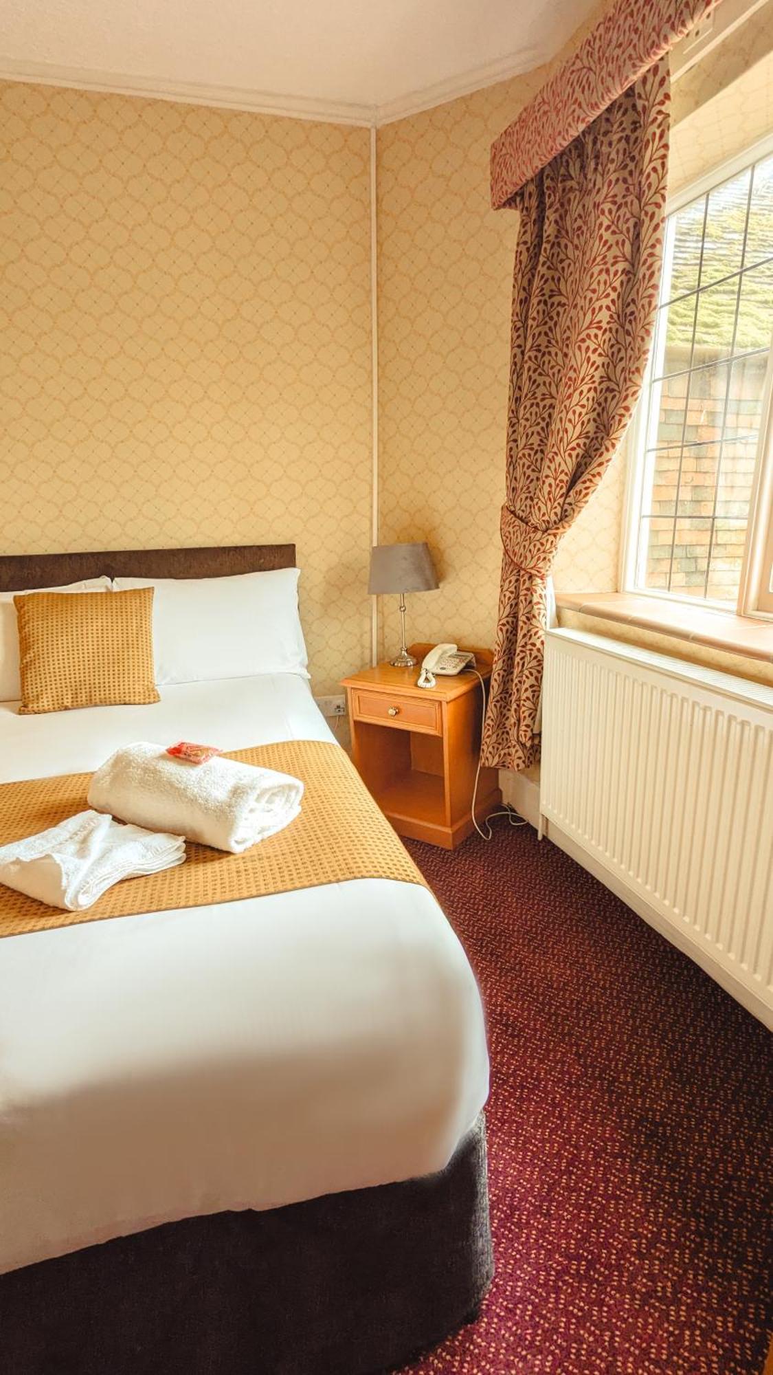 Howfield Manor Hotel Canterbury Kültér fotó